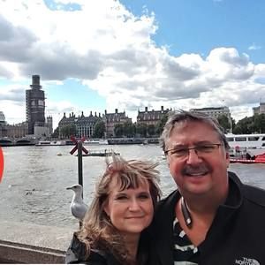 Meet your Posher, Christina